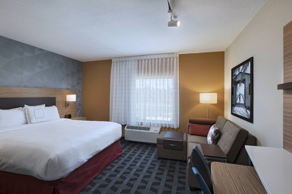 TownePlace Suites by Marriott Naples - photo 8