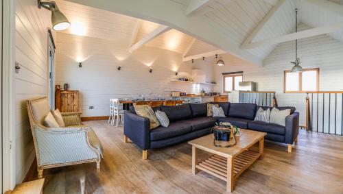 Twitterings West Wittering in Chichester, United Kingdom