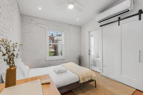 Adorable Studio Space in Private Carriage House — 4-Star Luxury Hotel in Washington, United States
