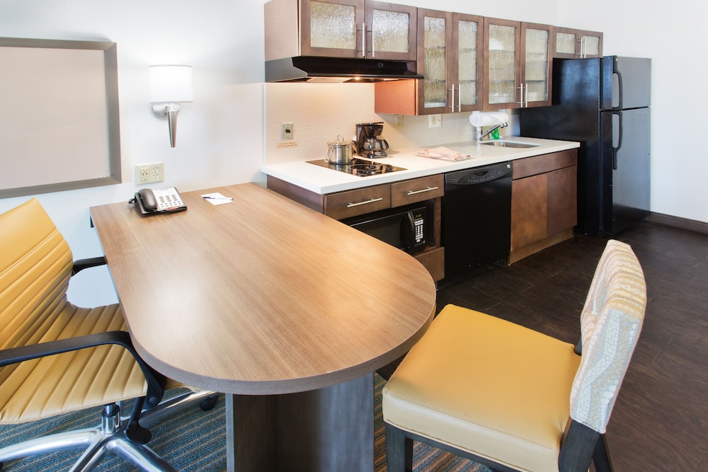 Candlewood Suites Corpus Christi Naval Base Area an IHG Hotel - photo 2