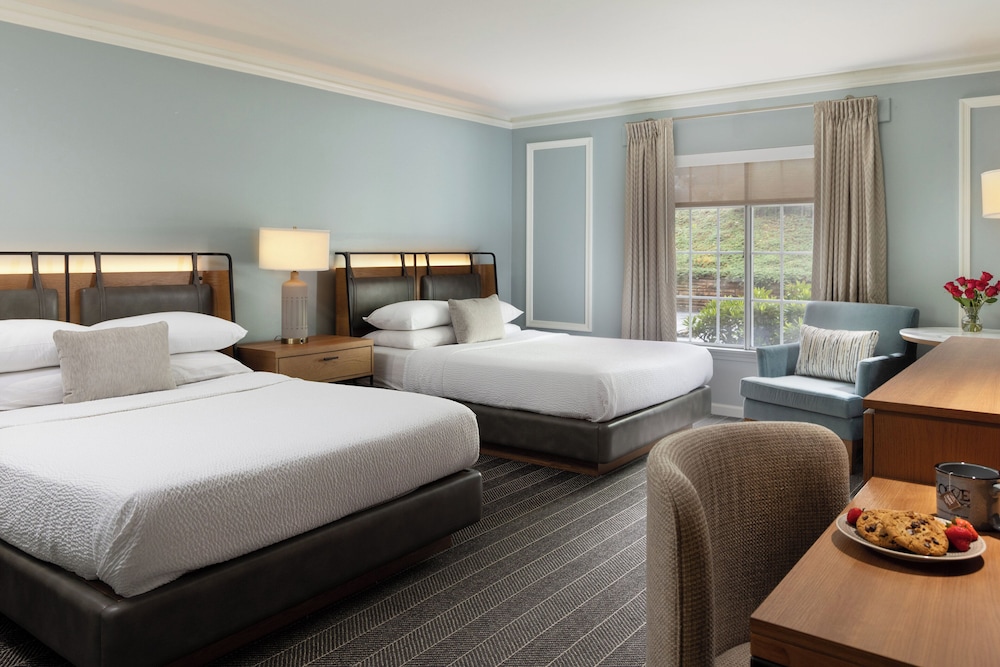 Meadowbrook Inn - photo 14