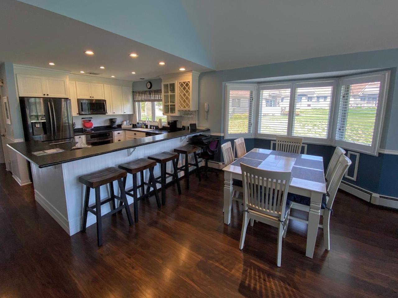 G3 Classy Bretton townhome with AC fast wifi great mountain views right on the golf course - photo 6