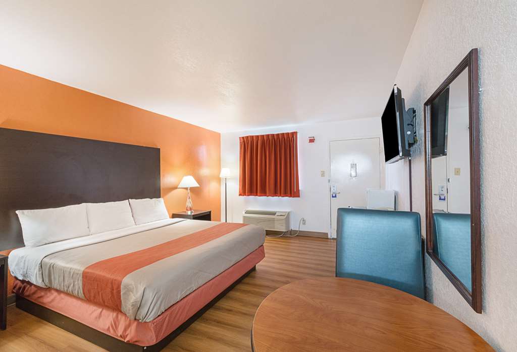Motel 6 San Antonio TX I10 West - photo 17