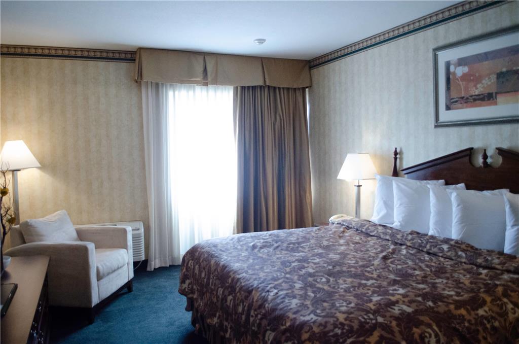 Rodeway Inn & Suites East Windsor - photo 11