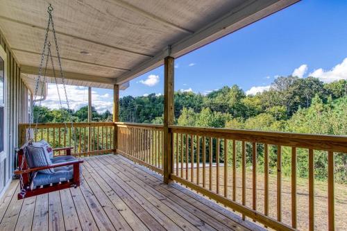 Sticks Creek by Avada Properties — 4-Star Luxury Hotel in Sevierville, United States