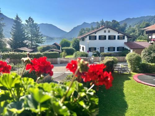 Ferienhaus Seeblick Direkt Am Schliersee — Schliersee
