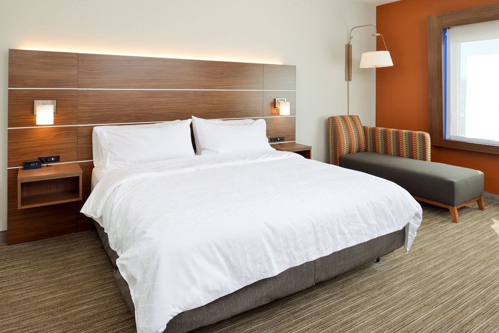 Holiday Inn Express & Suites Elko by IHG - photo 18