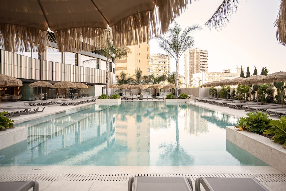 Hotel Primavera Park Superior in Benidorm, Spain