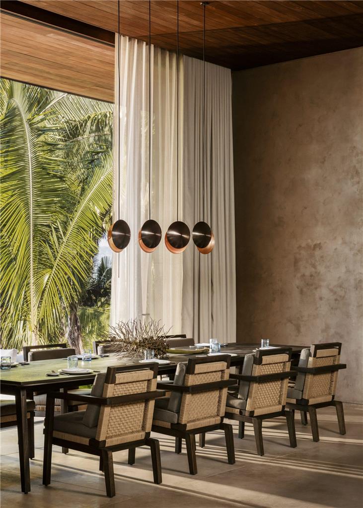 VillaPacifico DiningTable