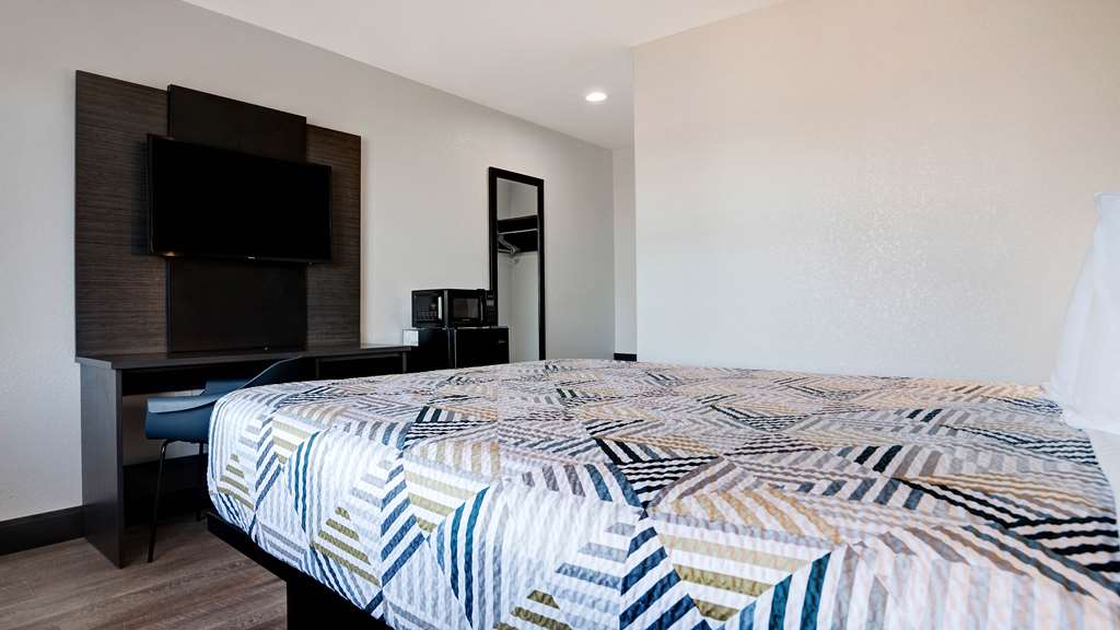 Motel 6 Arcata CA Cal Poly Humboldt - photo 10