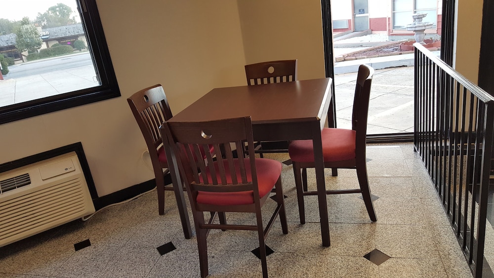 Gurnee Motel - photo 27