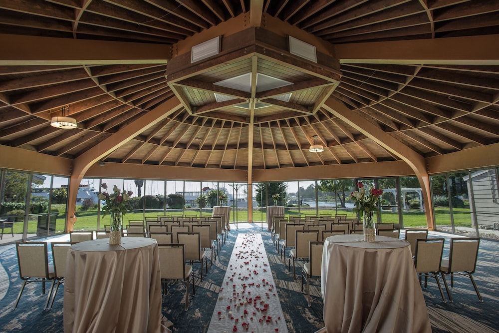 DoubleTree by Hilton Hotel Berkeley Marina - photo 80