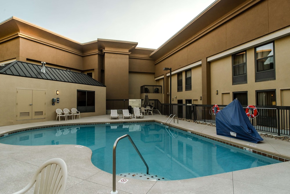 Hampton Inn Caryville I 75 Cove Lake State Park - photo 63