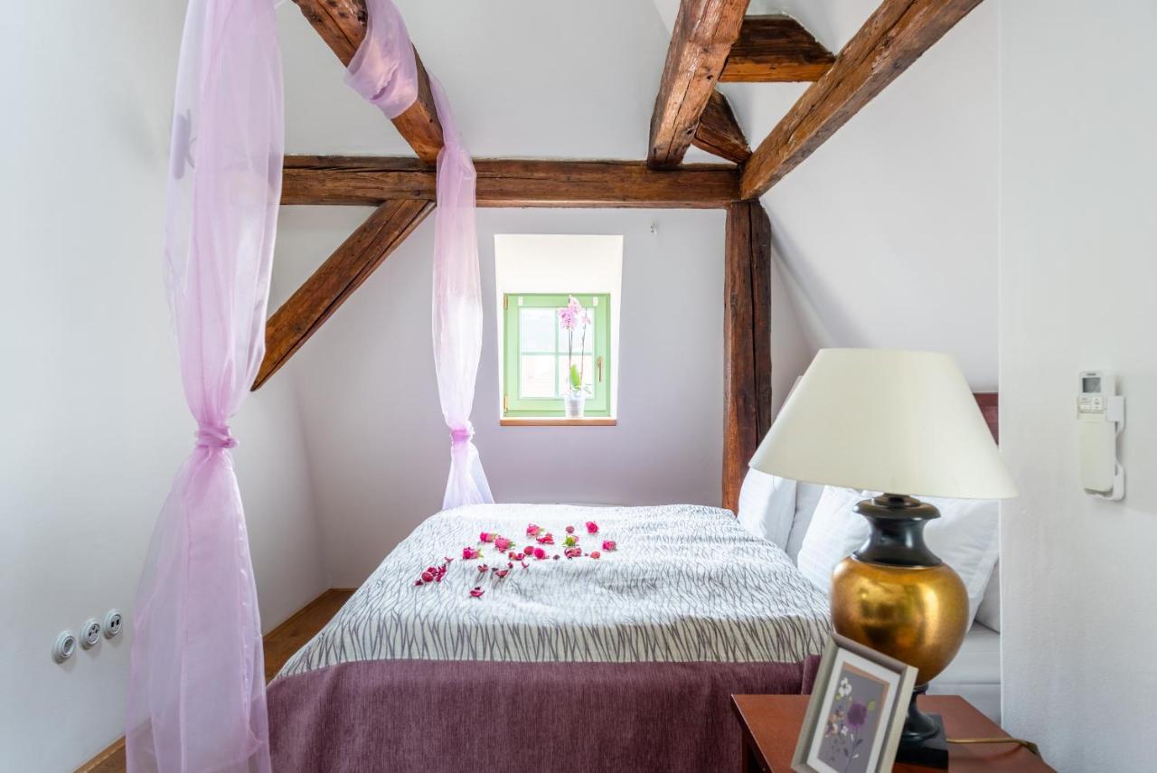 Nobles Apartments — 4-Star Luxury Hotel in Prague, Czech Republic