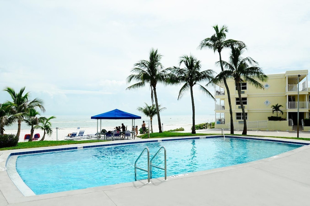 The Neptune Resort - photo 45