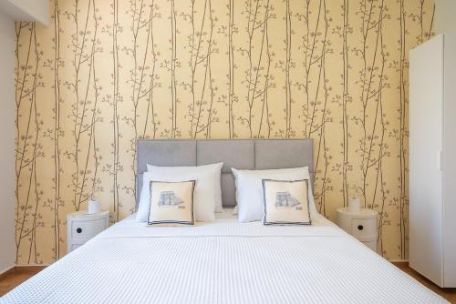 Luxurious Artistic Apartment Kolonaki — 4-Star Luxury Hotel in Athens, Greece