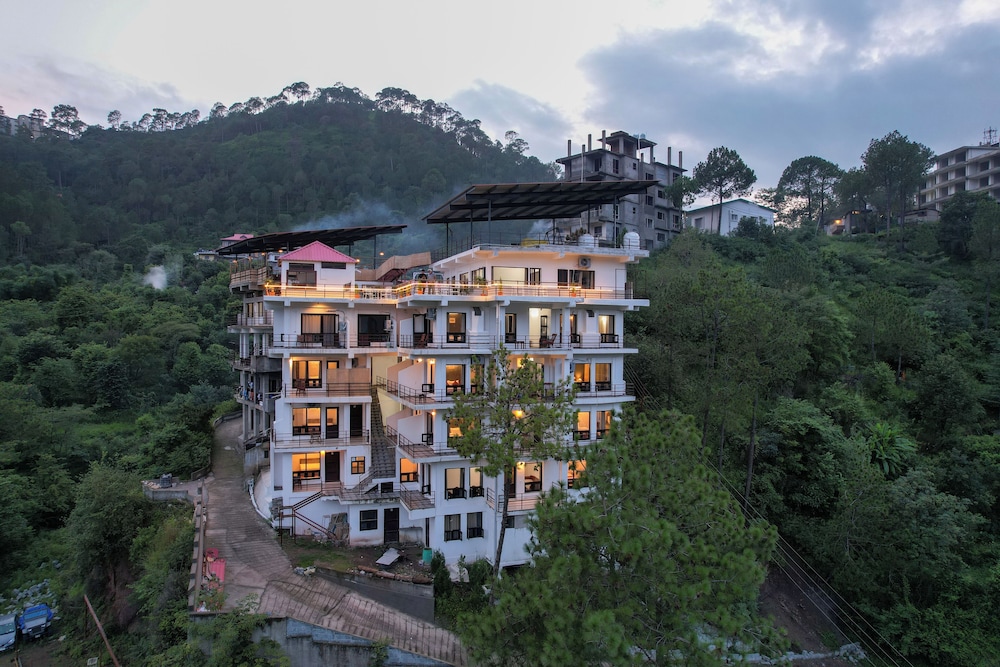 Captain Resorts - last minute hotel in Dagshai