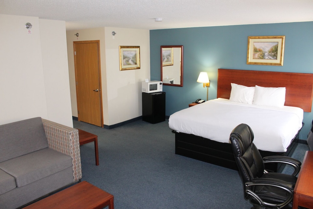 Reston Inn & Suites - photo 22