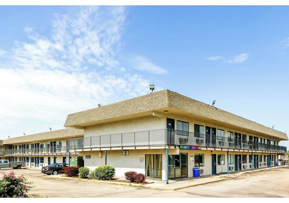 Motel6 Topeka KS Northwest - photo 39