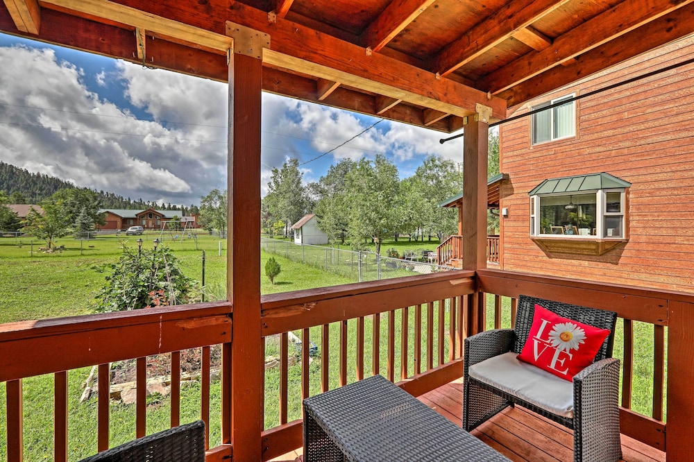 9 Mi to Rainbow Lake Mtn Getaway with BBQ — hotel in Pinetop-Lakeside