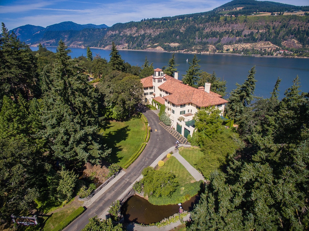 Columbia Gorge Hotel and Spa - featured photo