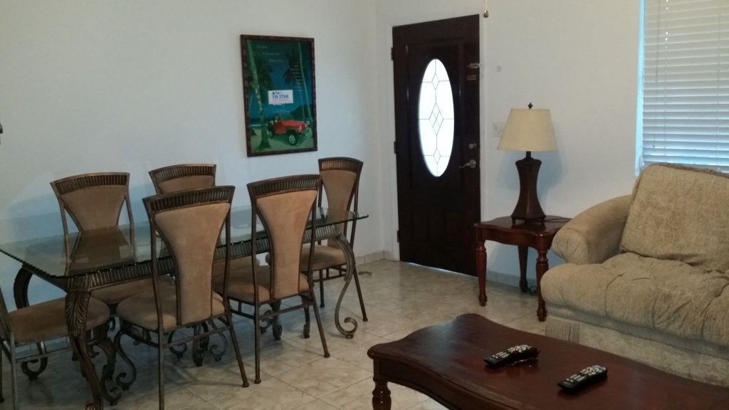 Leslies Estates in Nassau, Bahamas