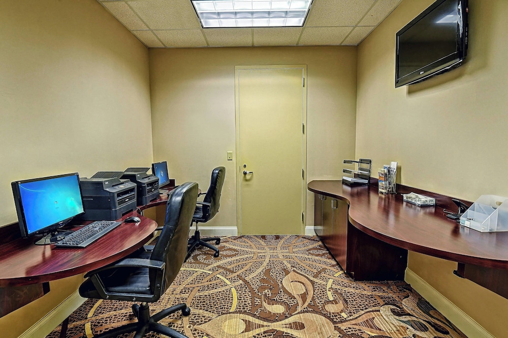 Houston Marriott Sugar Land - photo 35