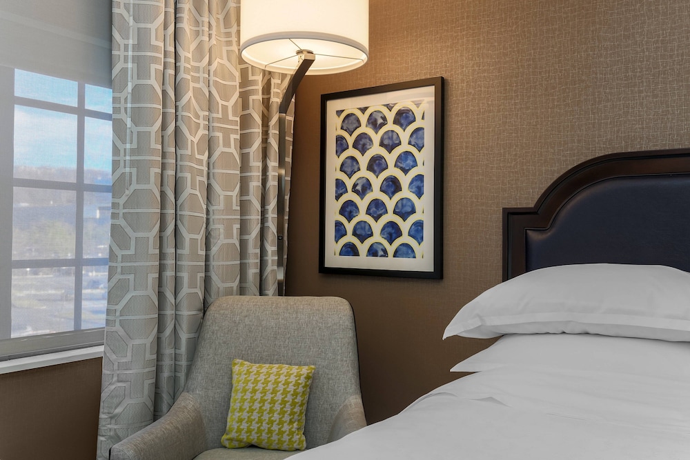 Sheraton Tarrytown Hotel - photo 5