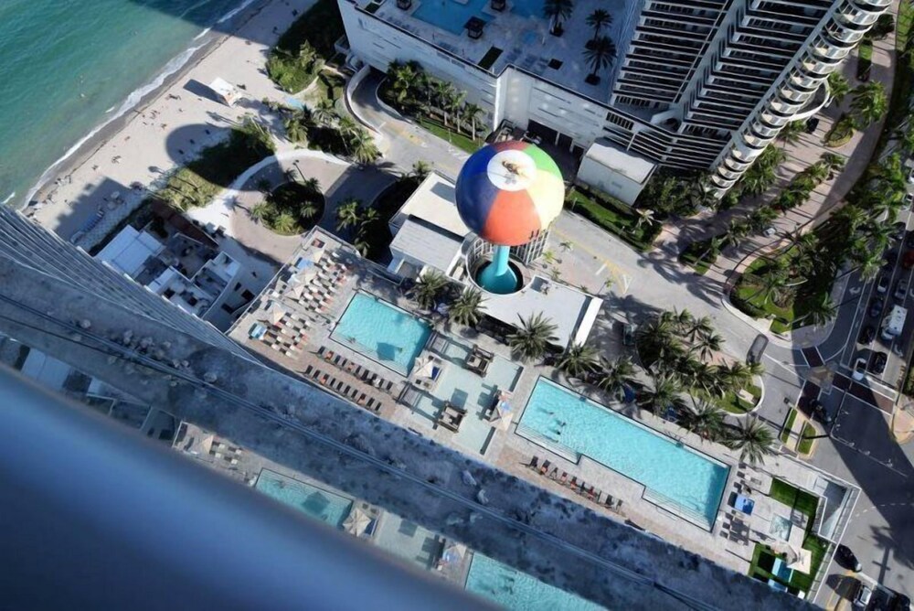 Best Ocean & Bay Views 2 Bed 2 Bath @ Hyde Resort - photo 57