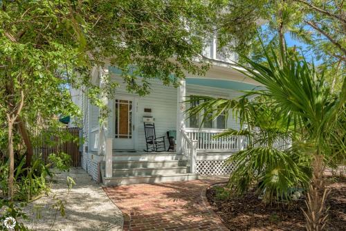 Key West Conch - carbon neutral hotel in Key West