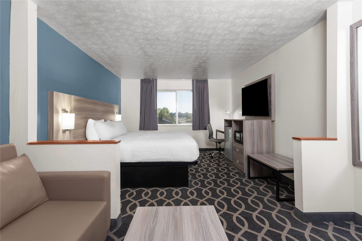 Baymont by Wyndham Piqua - photo 22