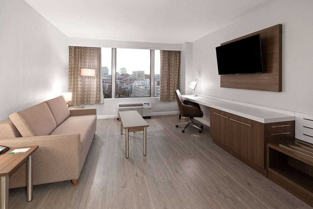 Wyndham Garden Norfolk Downtown - photo 26