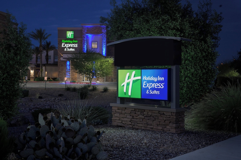 Holiday Inn Express & Suites Phoenix East Gilbert by IHG - photo 59