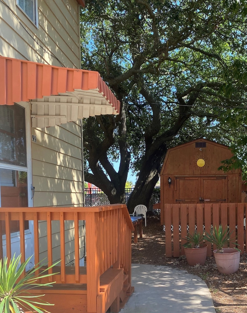 Ocean Cove Motel - photo 33
