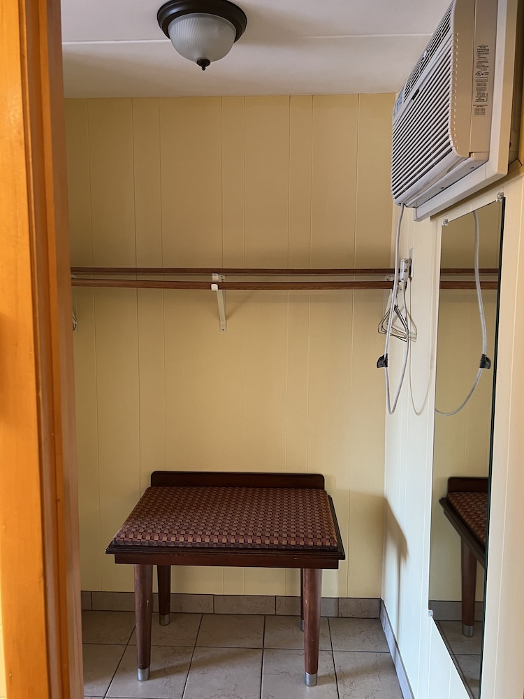 All Star Inn & Suites - photo 149