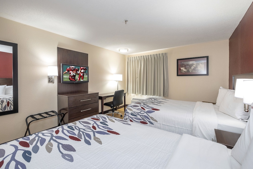 Red Roof Inn Raleigh Southwest Cary - photo 10