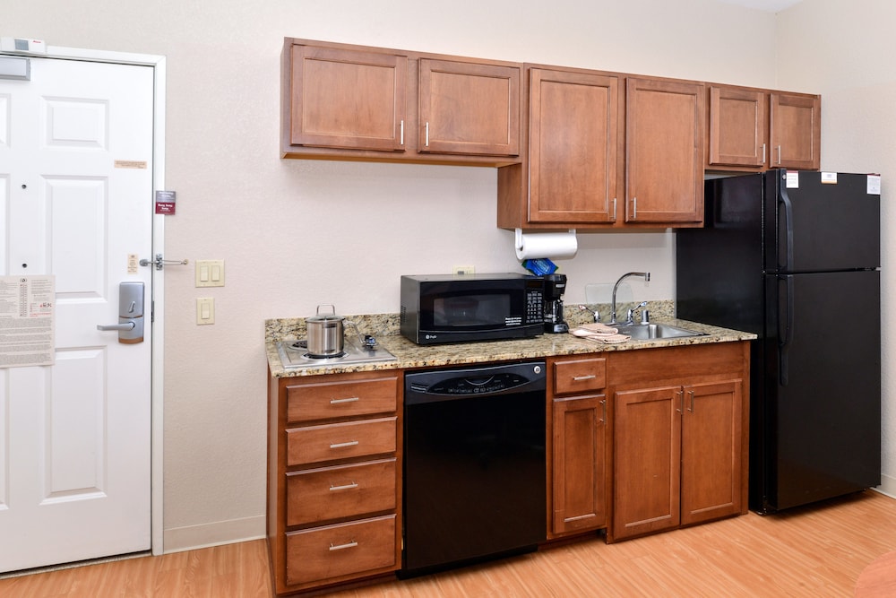 Candlewood Suites Turlock by IHG - photo 36