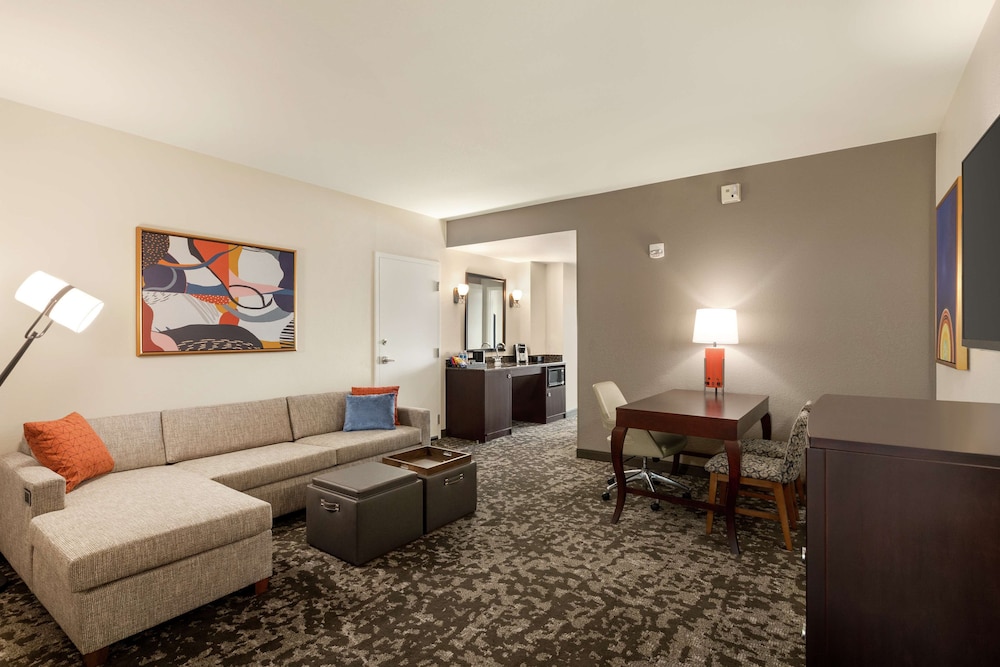 Embassy Suites by Hilton Orlando Lake Buena Vista South - photo 20