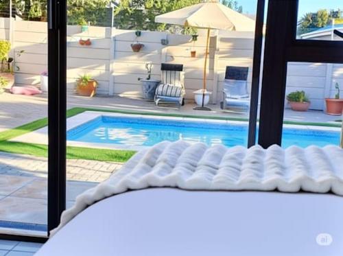 Stylish Studio in Tableview Stay