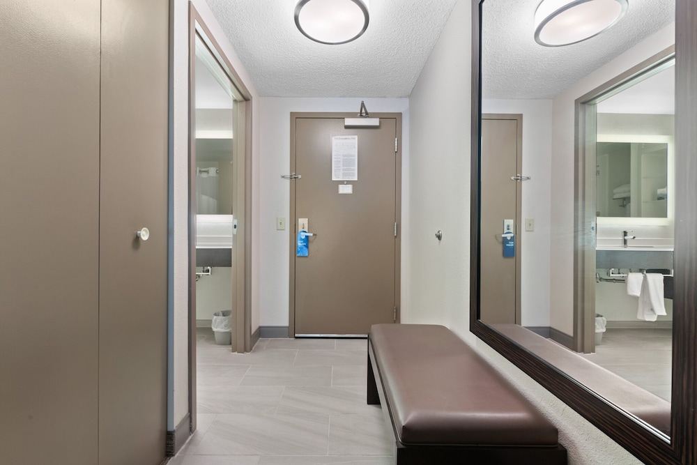 Holiday Inn Express Hotel & Suites Bethlehem by IHG - photo 25