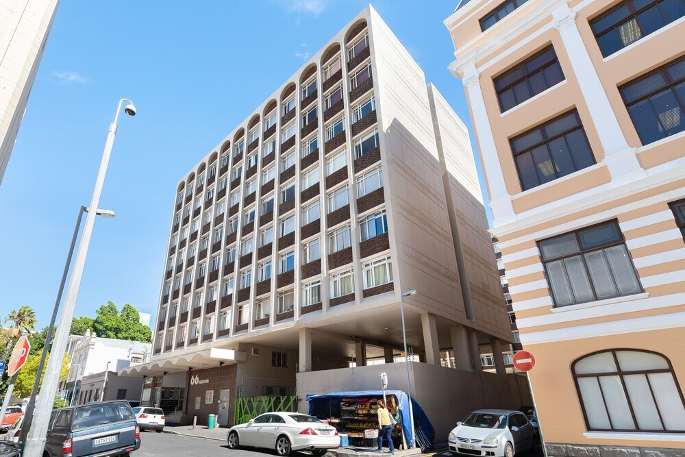 66 Keerom 416 — 4-Star Luxury Hotel in Cape Town, South Africa