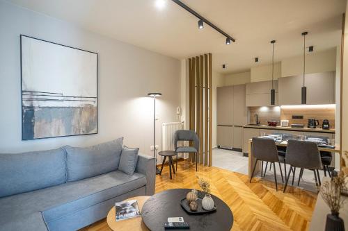 Cozy Luxury Apartment in Athens — 4-Star Luxury Hotel in Athens, Greece