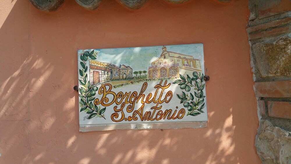 Borghetto S. Antonio - carbon neutral hotel in Apice Vecchio