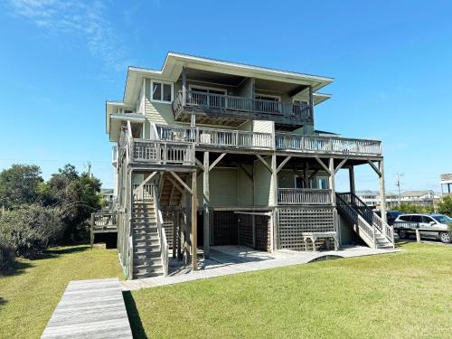 SN9615 Byrd's Nest — 4-Star Luxury Hotel in Nags Head, United States