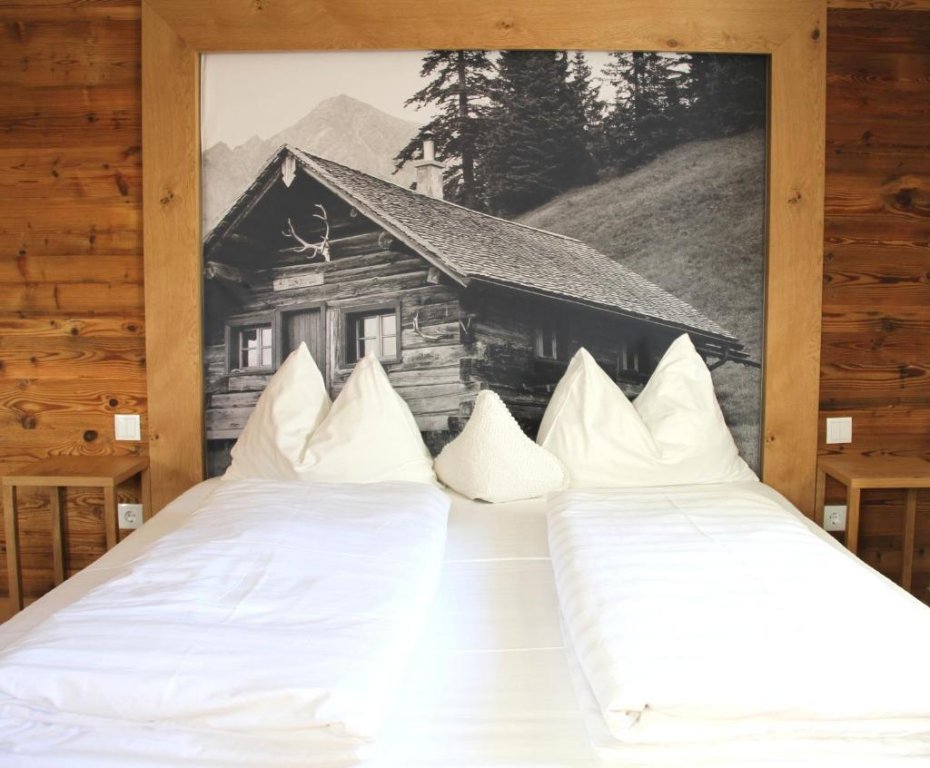 Alpen Suites Brandnertal — hotel in Brand