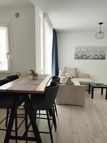 Agm Suite Fiumicino Airport Faro 10 — 4-Star Luxury Hotel in Fiumicino-Isola Sacra, Italy