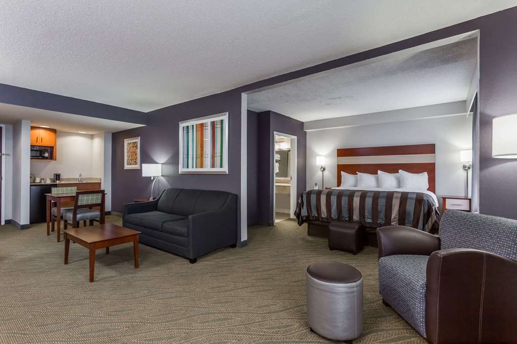 Wingate by Wyndham Chesapeake - photo 8