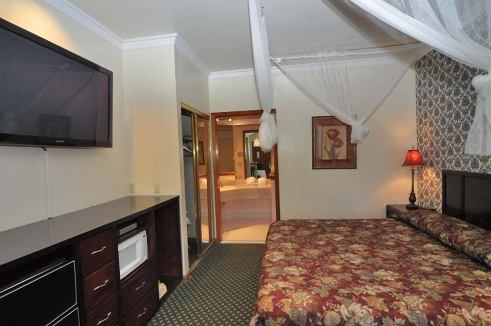 SureStay by Best Western Morgan Hill - photo 5