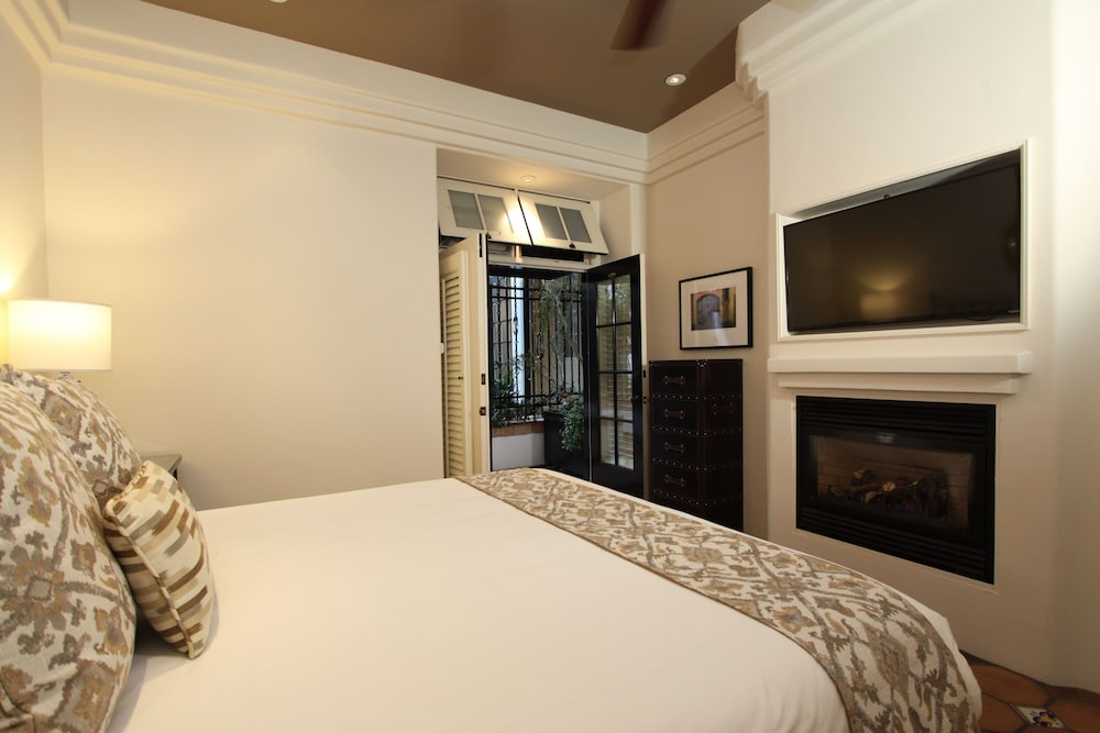 Cypress Inn - photo 37