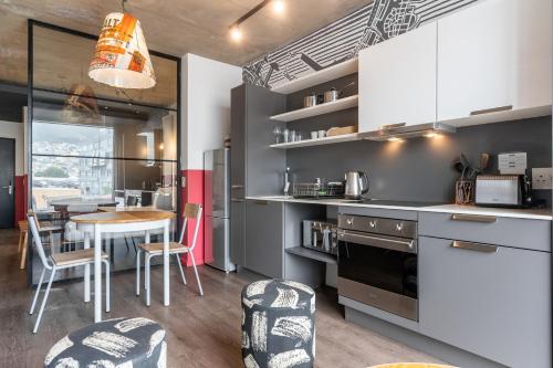 414 WEX1 by Perch Stays